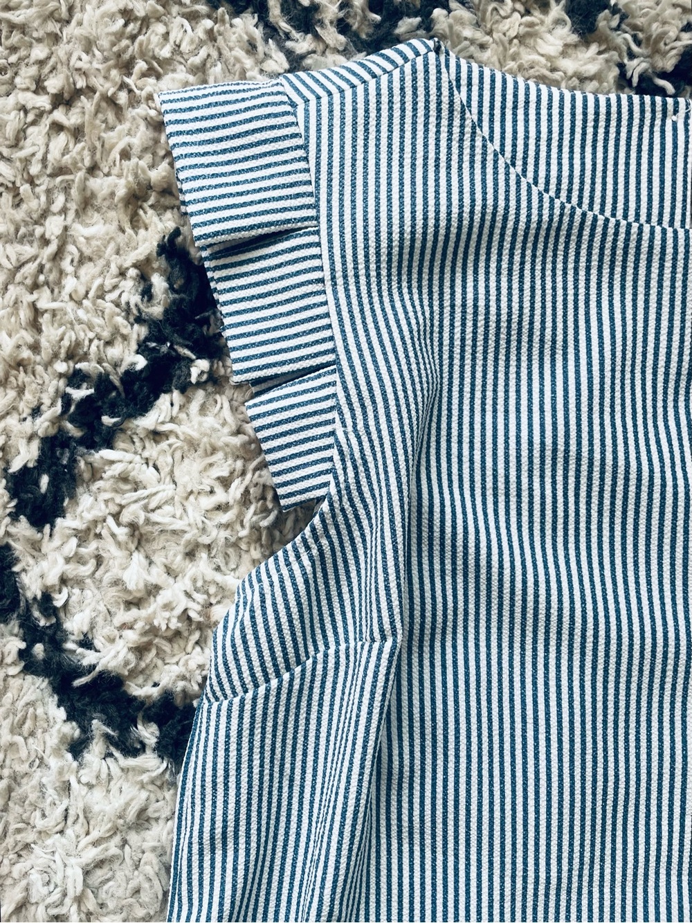 Monteau Ruffle Blouse - Picture 4 of 5